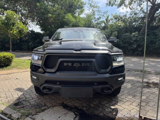 RAM 1500 5.7 V8 GASOLINA REBEL CD 4X4 AUTOMÁTICO